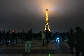 Christmas Day In Paris