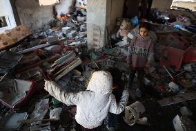 Hamas And Israel Blame Each Other For Ceasefire Delay - Gaza