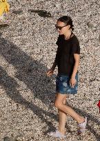 Natalie Portman Enjoying The Sun In St Barths