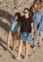 Natalie Portman Enjoying The Sun In St Barths