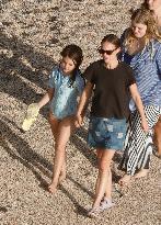 Natalie Portman Enjoying The Sun In St Barths