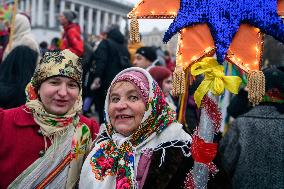 Ukrainians Sing Christmas Carols And Carry Decorated Stars Of Bethlehem As They Mark Christmas In Downtown Kyiv