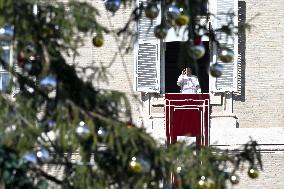 Pope Francis Delivers Angelus Prayer - Vatican