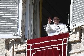 Pope Francis Delivers Angelus Prayer - Vatican