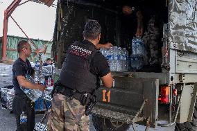 Exclu - Humanitarian Aid Arrives in Mayotte