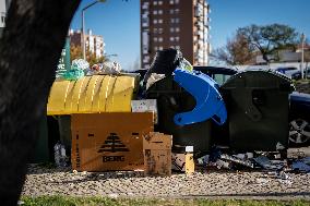 Total Strike In Lisbon On Garbage Collection