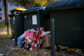 Total Strike In Lisbon On Garbage Collection