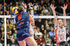 Reale Mutua Fenera Chieri '76 v Honda Olivero Cuneo - Italian Women's Serie A1 Volleyball