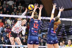 Reale Mutua Fenera Chieri '76 v Honda Olivero Cuneo - Italian Women's Serie A1 Volleyball