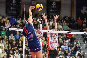 Reale Mutua Fenera Chieri '76 v Honda Olivero Cuneo - Italian Women's Serie A1 Volleyball