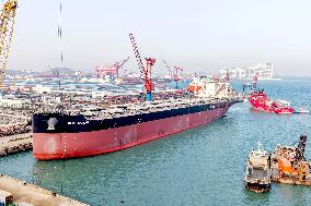 Giant Ship Construction in Qingdao