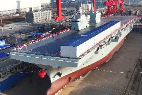 China Launches New-Generation Amphibious Assault Ship - Shanghai