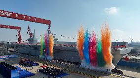 China Launches New-Generation Amphibious Assault Ship - Shanghai