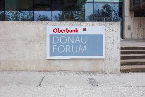 Oberbank Headquarters Linz, Austria