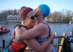 Winter Swimming - Prague