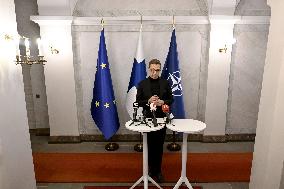 Finnish President Alexander Stubb meets media