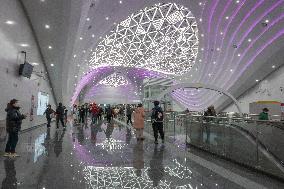 A Pillarless Dome Subway Station in Xi'an