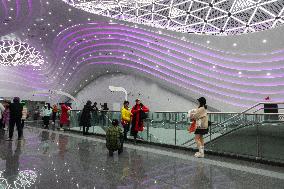 A Pillarless Dome Subway Station in Xi'an