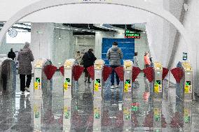 A Pillarless Dome Subway Station in Xi'an