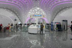 A Pillarless Dome Subway Station in Xi'an