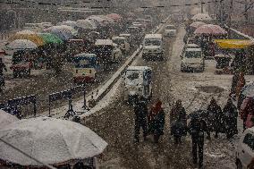 Snowfall In Kashmir