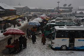 Snowfall In Kashmir