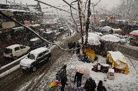 Snowfall In Kashmir