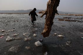 Cold Weather In Kashmir