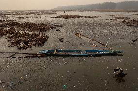 Water Bodies Freezed In Kashmir