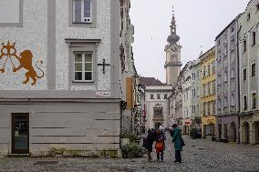 Daily Life In The Austrian City Of Linz