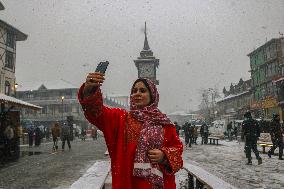 Snowfall In Srinagar