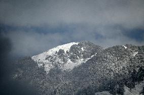 Snow Peak Mountains In Himachal Pradesh