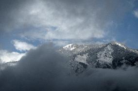 Snow Peak Mountains In Himachal Pradesh