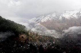 Snow Peak Mountains In Himachal Pradesh