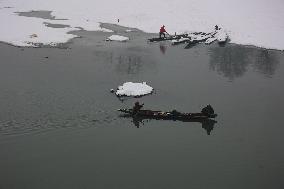 Snowfall In Kashmir