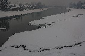 Snowfall In Kashmir