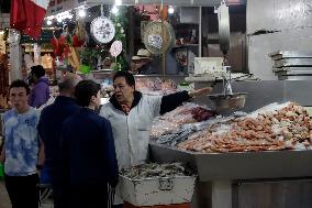 Vendors Offer Products For New Year's Eve Dinner