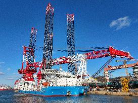 China's most advanced fourth-generation self-elevating and self-propelled wind power installation ship