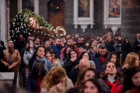 Syrian Christians Celebrate Christmas Eve At Olive Church - Damascus