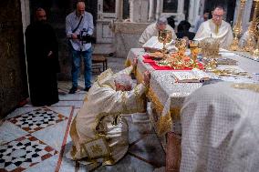 Syrian Christians Celebrate Christmas Eve At Olive Church - Damascus