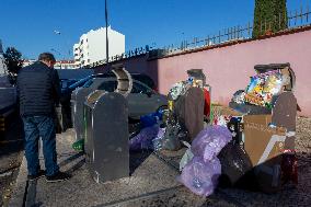 Lisbon Braces For Christmas Strike As Rubbish Collectors Challenge Minimum Service Rules