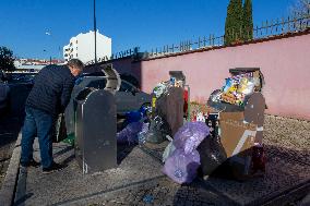 Lisbon Braces For Christmas Strike As Rubbish Collectors Challenge Minimum Service Rules