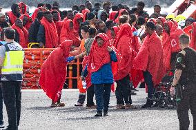 Nearly 240 people arrive in four cayucos to Lanzarote