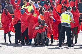 Nearly 240 people arrive in four cayucos to Lanzarote