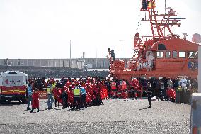 Nearly 240 people arrive in four cayucos to Lanzarote