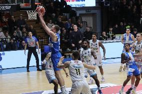 BASKET - Serie A - Vanoli Basket Cremona vs Banco di Sardegna Sassari