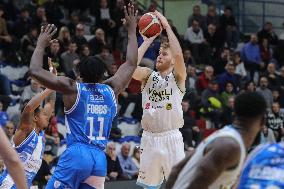 BASKET - Serie A - Vanoli Basket Cremona vs Banco di Sardegna Sassari