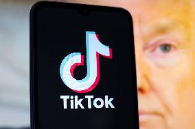 President Donald Trump Profile And TikTok Illustrations