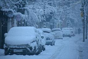 Heavy Snowfall Disrupts Life In Kashmir