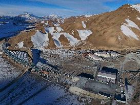 World's Longest Expressway Tunnel Under Construction - China